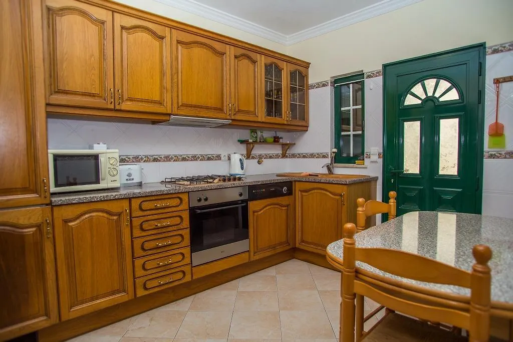 אלבופיירה Orchid Villa Costa פורטוגל